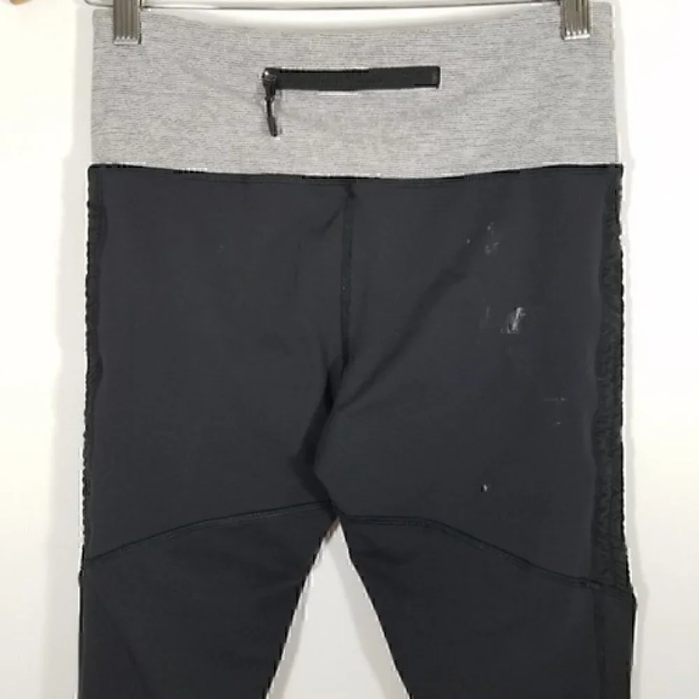 Lululemon Crop Legging Size 6